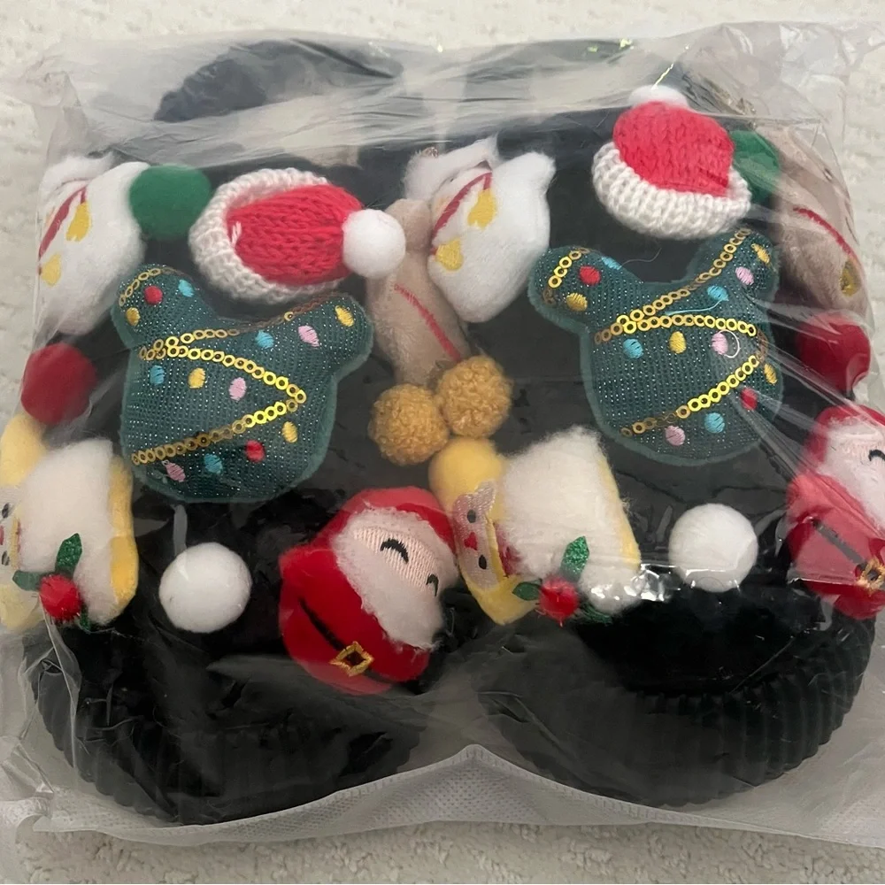 Cozy Winter Snowman and Snowflake Slippers - Picture 2 of 6